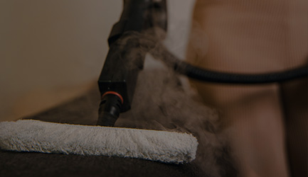 Polti Vaporetto Smart reinigt Parkett