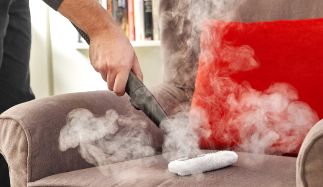 SpotCleaner im Einsatz an einer Fuge